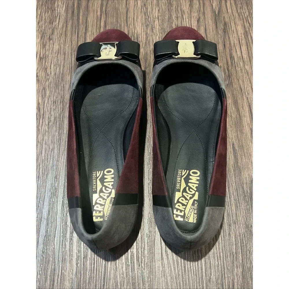 Salvatore Ferragamo Vara ballet flats shoes Suede size 7